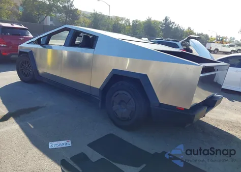 2025 Tesla Cybertruck Cyberbeast z USA, uszkodzony, nr VIN 7G2CEHEE6SA062275